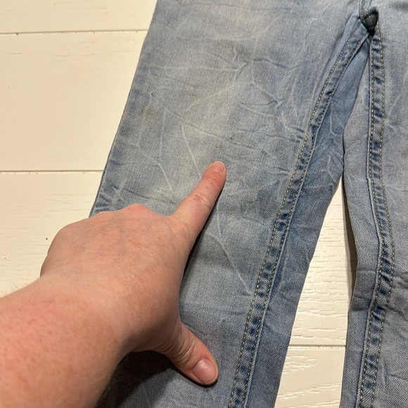 3/$25 Levi 502 reg 10 distressed - Picture 4 of 5